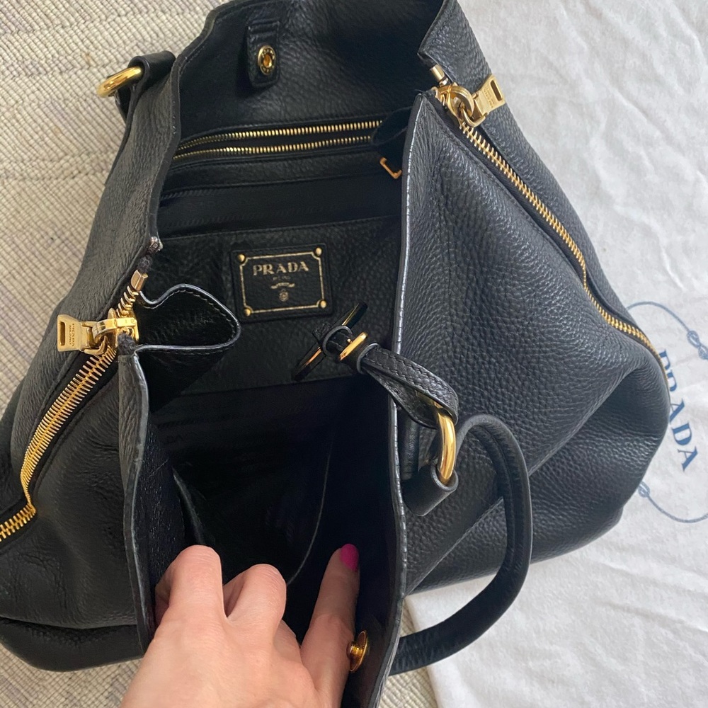 Prada black leather bag - Picture 4 of 12